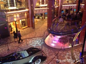 Royal Promenade Oasis of the Seas