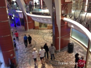 Royal Promenade Oasis of the Seas