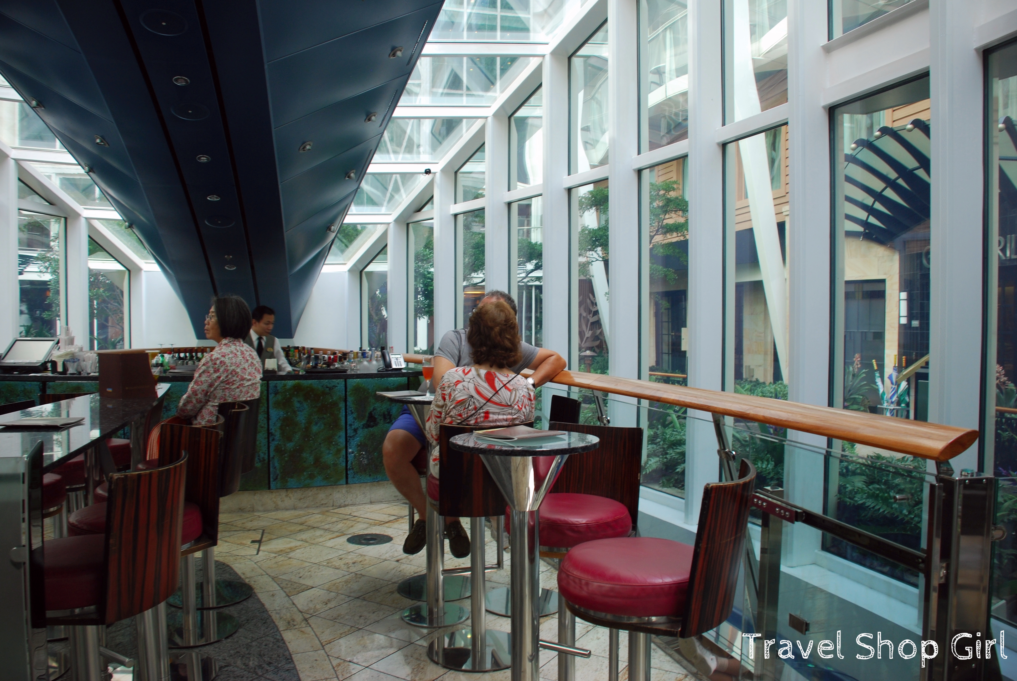 Bars & Lounges on Oasis of the Seas