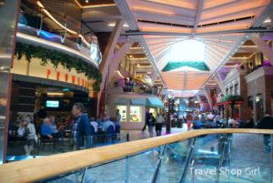 Royal Promenade Oasis of the Seas