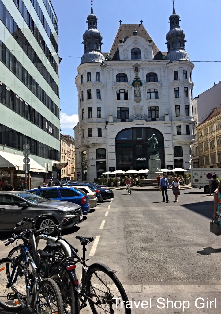 A Day of Sightseeing in Vienna